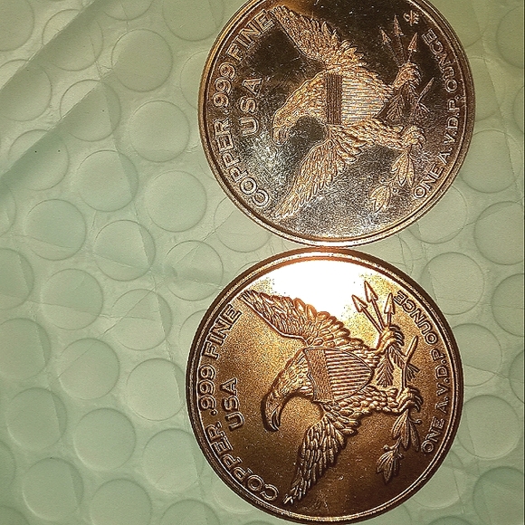 2x 1oz copper rounds triceratops and t-rex dinosaur designed copper rounds - Picture 2 of 2